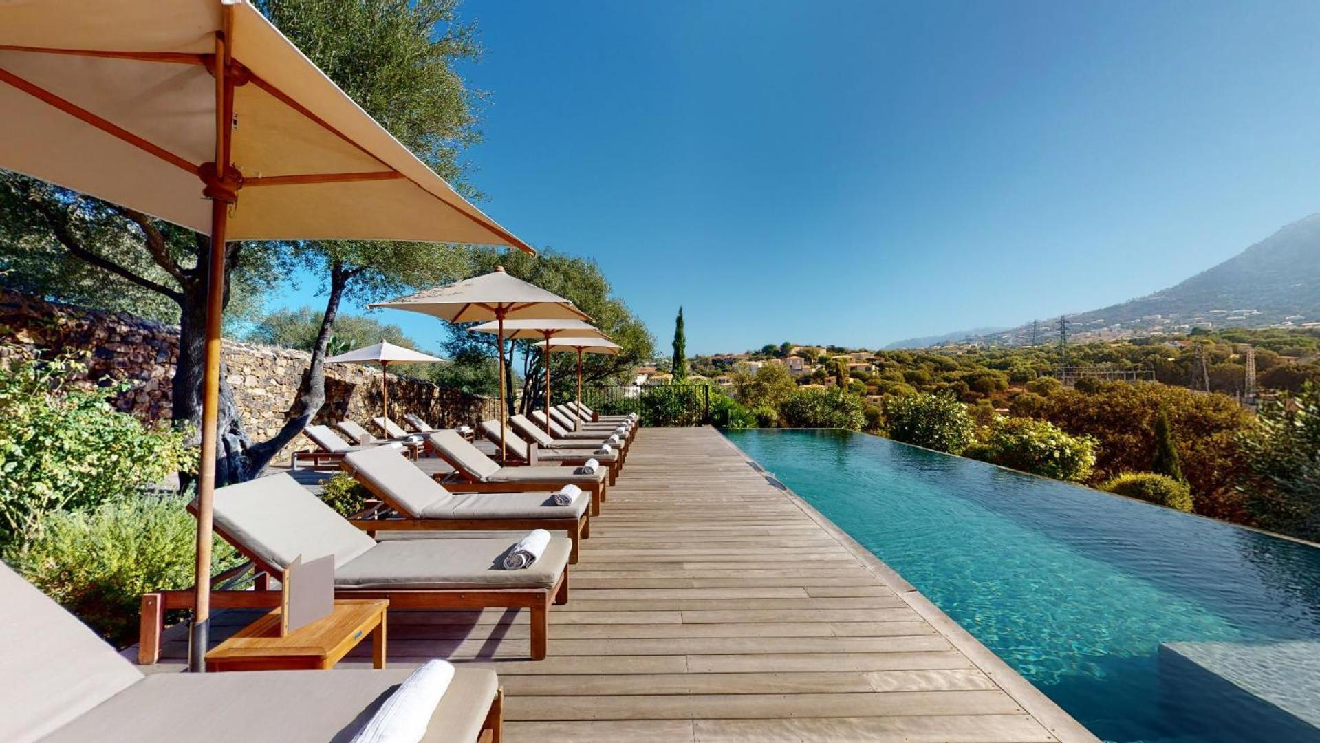 Hotel Restaurant Villa Josephine L'Ile-Rousse  Bagian luar foto